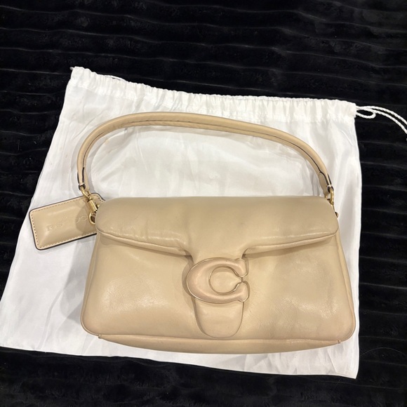 COACH Cream Puffer Bag - Picture 3 of 11